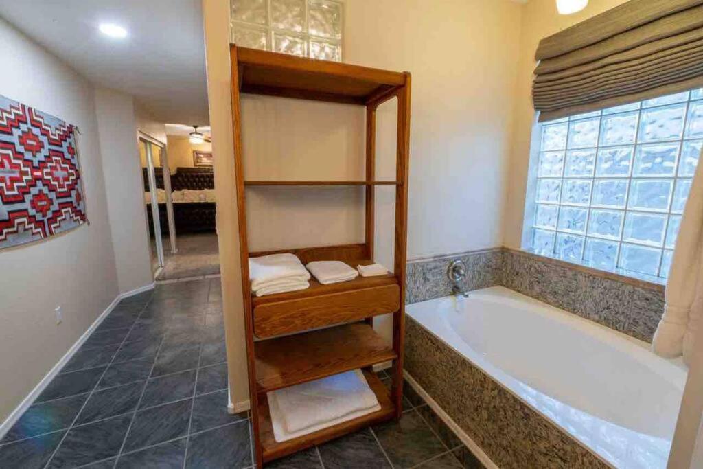 Mountain View Hide Away With Heated Pool Villa Phoenix Luaran gambar